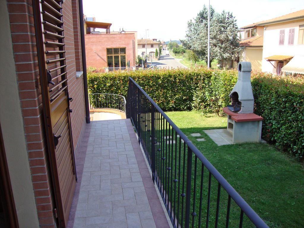 סן ג'יובאני ואלדרנו Casa Vacanze Alle Porte Del Chianti מראה חיצוני תמונה